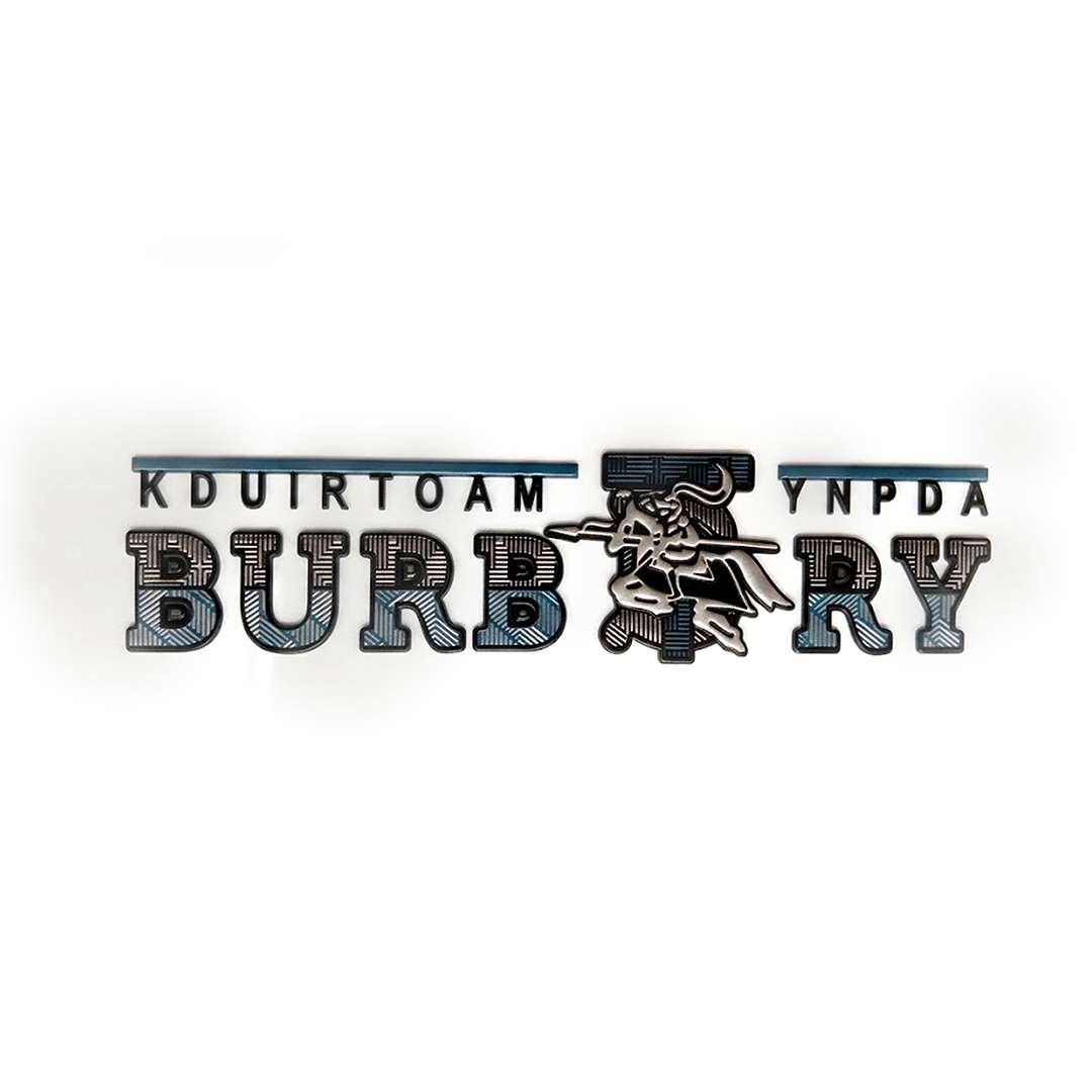 Burbebry London Engalnd TPU Chest Print